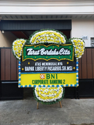 Papan Bunga Duka di Wegee Muka