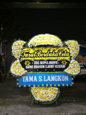 Papan Bunga Duka di Wegee Muka