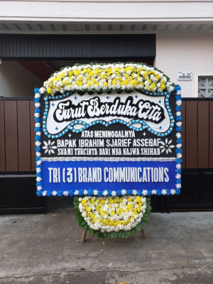 Papan Bunga Duka di Wegee Muka